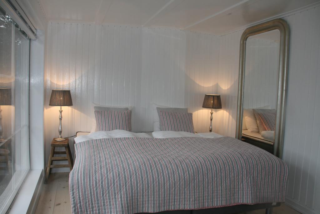 Villa Humlebaek B&B Екстер'єр фото